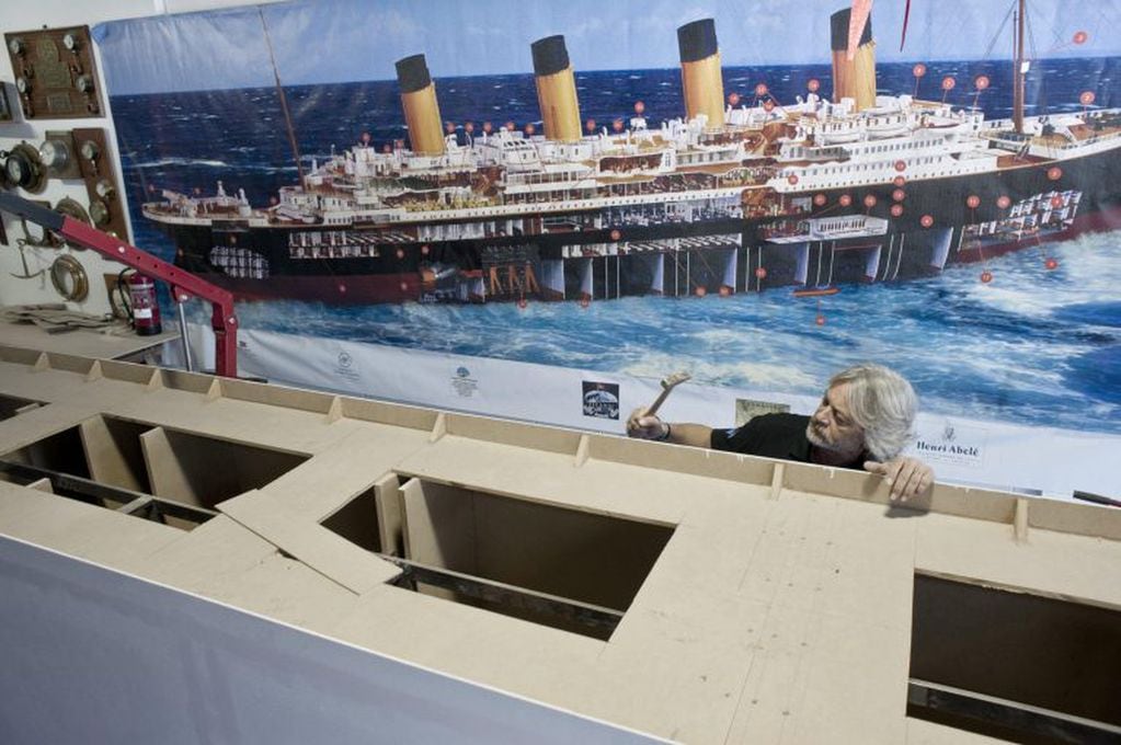 La maqueta más grande del mundo del Titanic, la embarcación de lujo que se hundió tras chocar con un iceberg en 1912 (EFE).