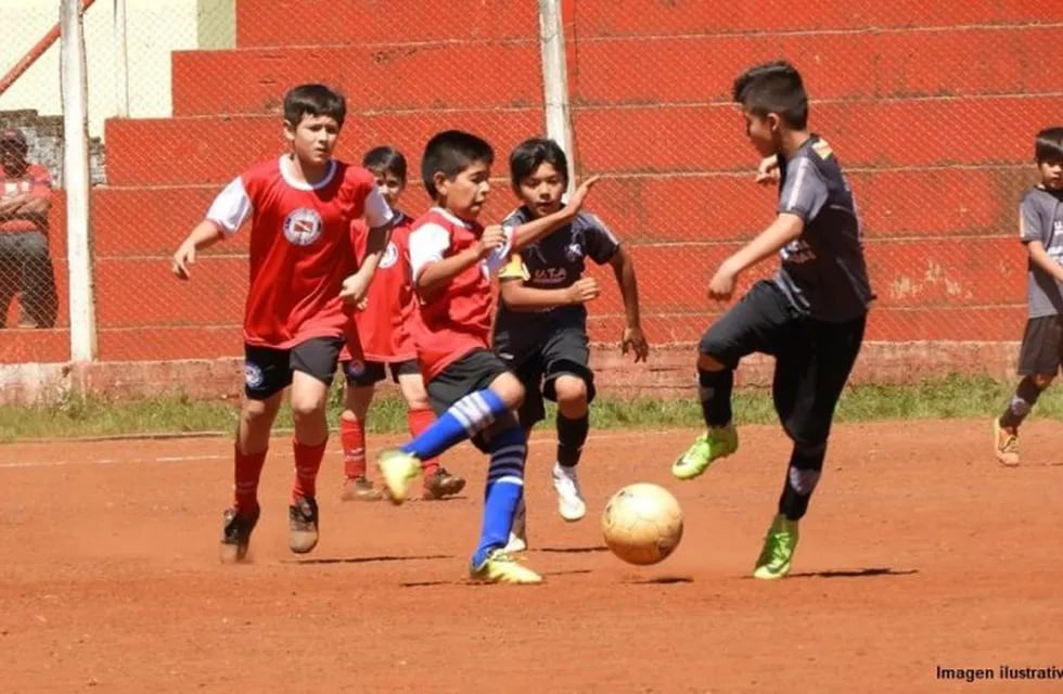 Fútbol infantil. Imagen ilustrativa. (MisionesOnline)