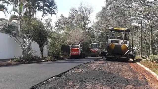Puerto Libertad: continúan las tareas de asfaltado sobre empedrado en la localidad