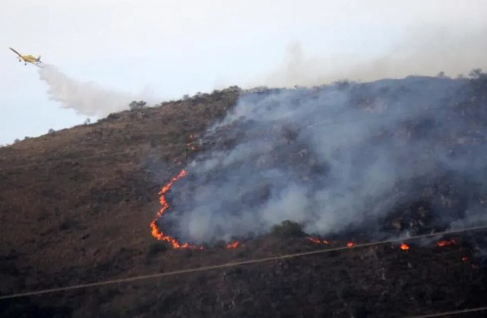 Tremendo trabajo llevan adelante los bomberos.