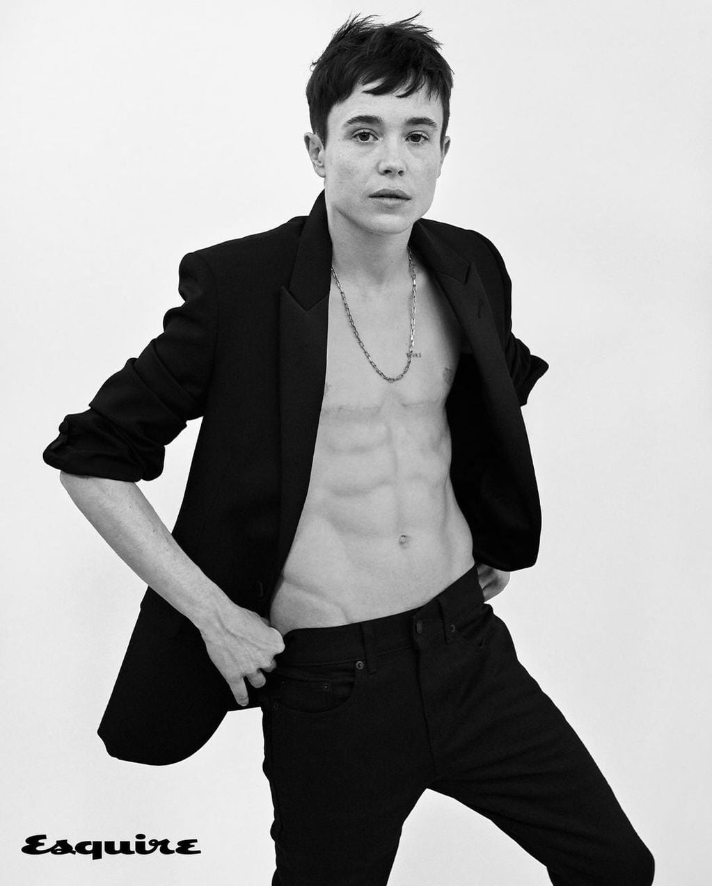 Elliot Page y su "six-pack abs"