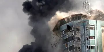 Franja de Gaza. Bombardean edificio de AP y otras agencias de noticias.