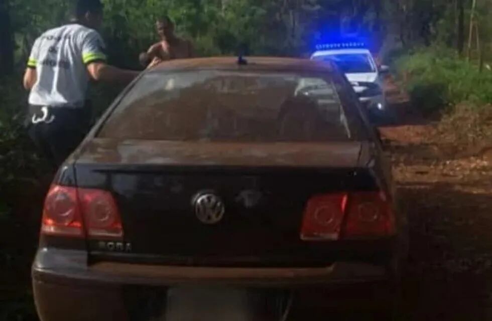 Rápida acción policial frustra el robo de un vehículo en San Pedro.