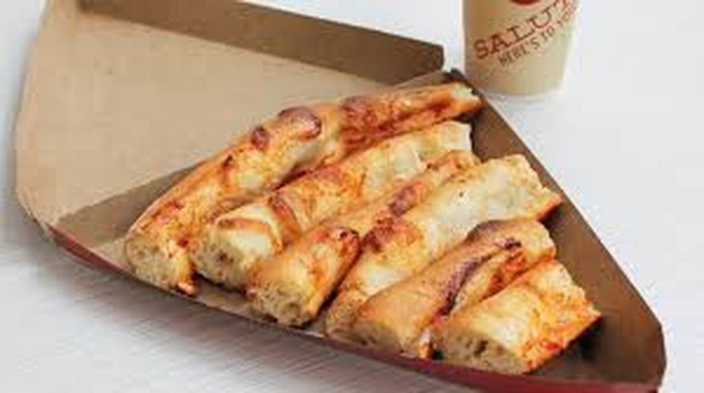 Villa Italian Kitchen aseguró que planea "revolucionar el mercado de las pizzas", con una porción solo de "bordes".