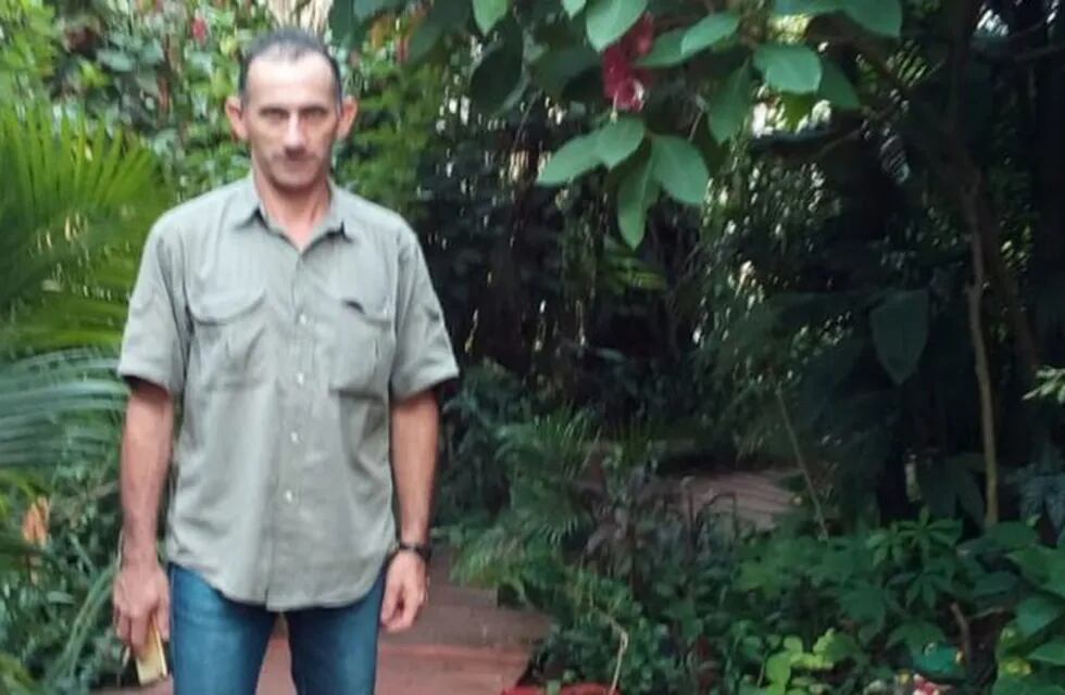 Efectivos de la policía rastrillan el monte de Andresito buscando al asesino de Farjat