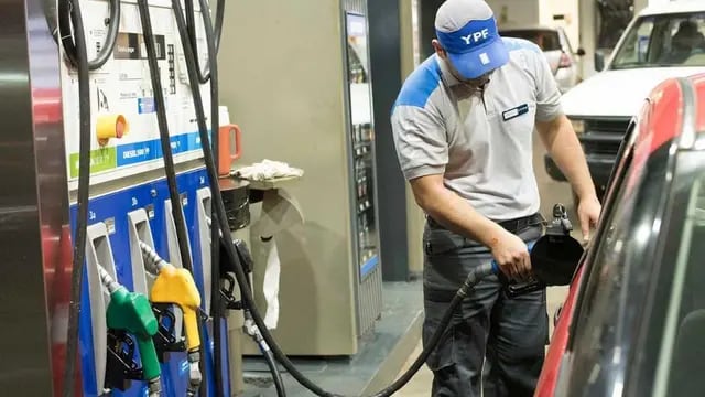 Los expendedores de combustible se quejaron ante la medida de vender el gasoil diferenciado