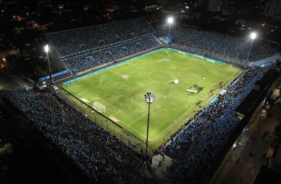 Espectacular toma aérea del Gigante. Belgrano volvió con todo a su estadio.