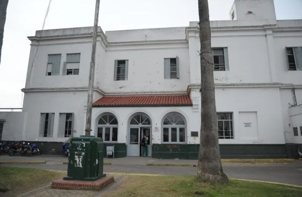 El deceso de la víctima fue confirmado en el Hospital Roque Sáenz Peña.