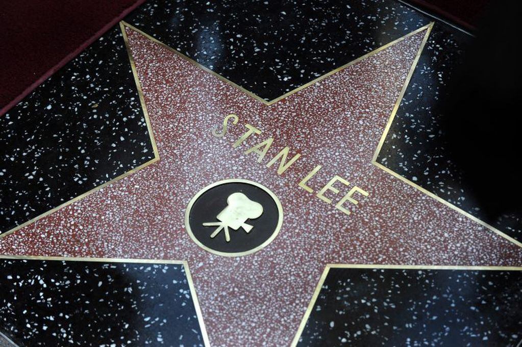 Stan Lee tiene una estrella en el paseo de la fama en Hollywood. Foto: EFE.