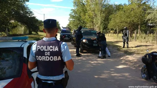 Allanamiento en Cruz del Eje