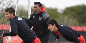 Fernando Gamboa asumió como técnico de Newell's