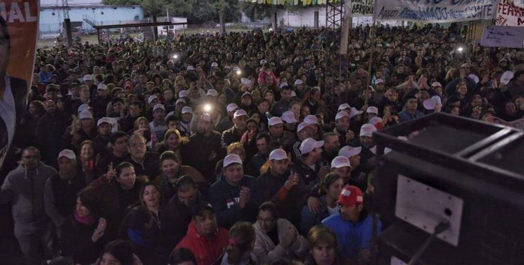 Miles de militantes estuvieron presentes en el acto del peronismo en Monteros.