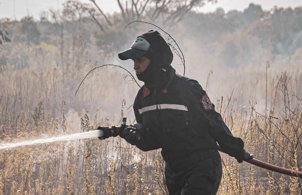Habrá un documental sobre los incendios en Corrientes y destacarán el labor de los bomberos.