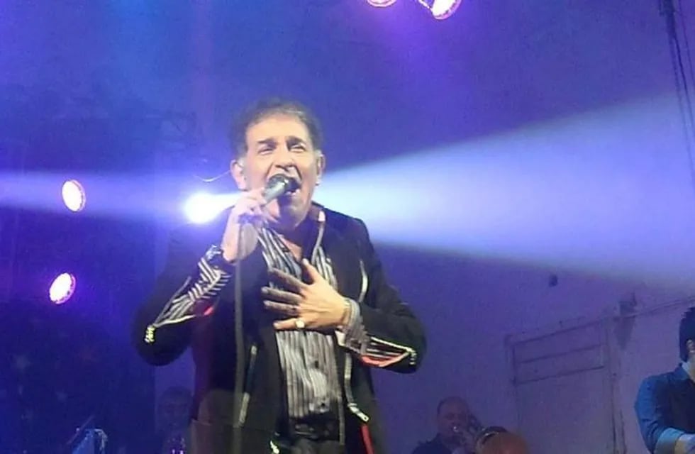 El Turco Julio, cantante del grupo Chébere.