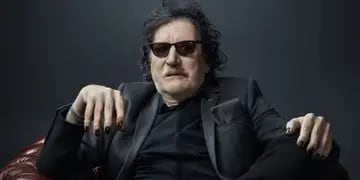 Charly García cumple 72 años: así fue el festejo de sus fans en la puerta de su casa