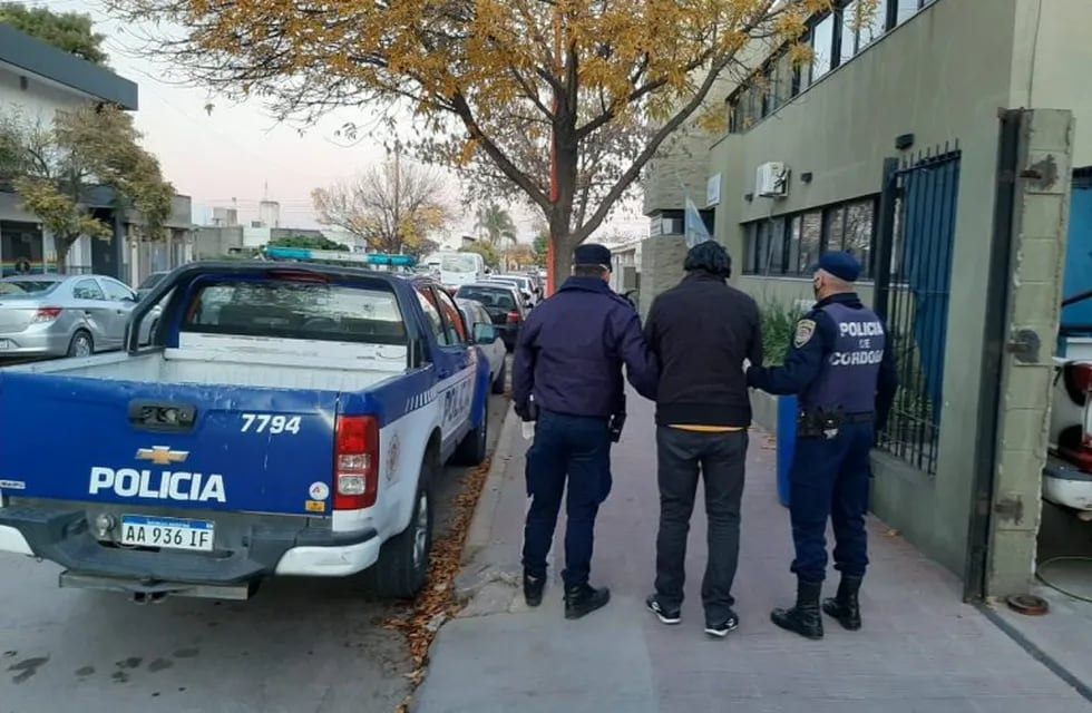 Detención en El Fuertecito por personal policial de Arroyito