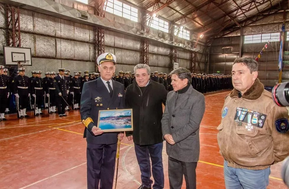 La Municipalidad participó de los eventos por el aniversario de la Armada Argentina