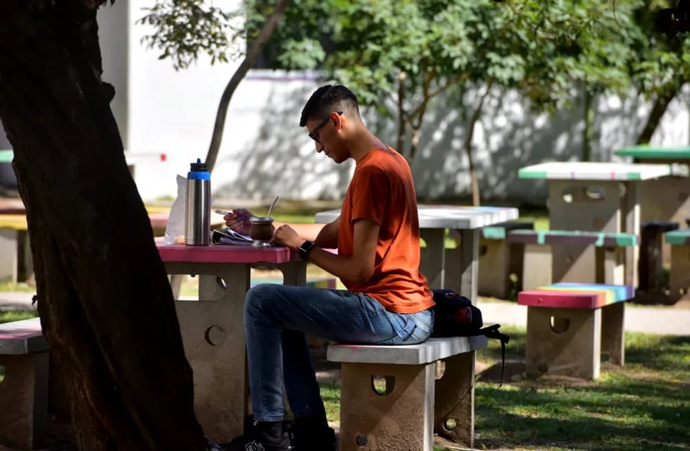 Una localidad de Córdoba otorga becas económicas a estudiantes que finalicen su primer año universitario. (José Gabriel Hernández / La Voz)
