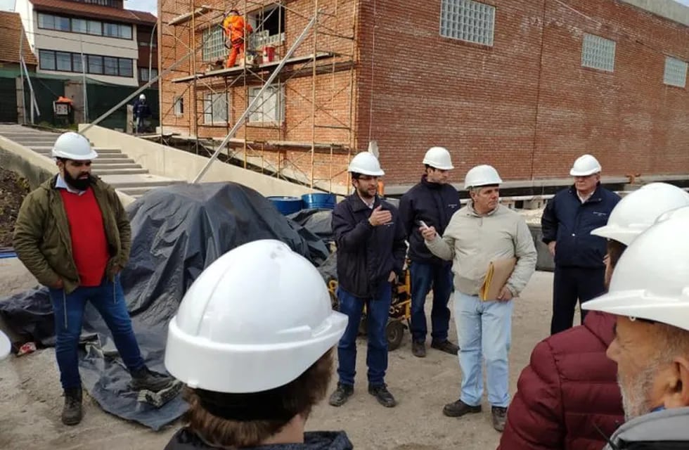Tras ser autorizados por el Gobiernos, ingenieros marplatenses reinician sus actividades (Foto: Centro de Ingenieros de Mar del Plata Facebook)