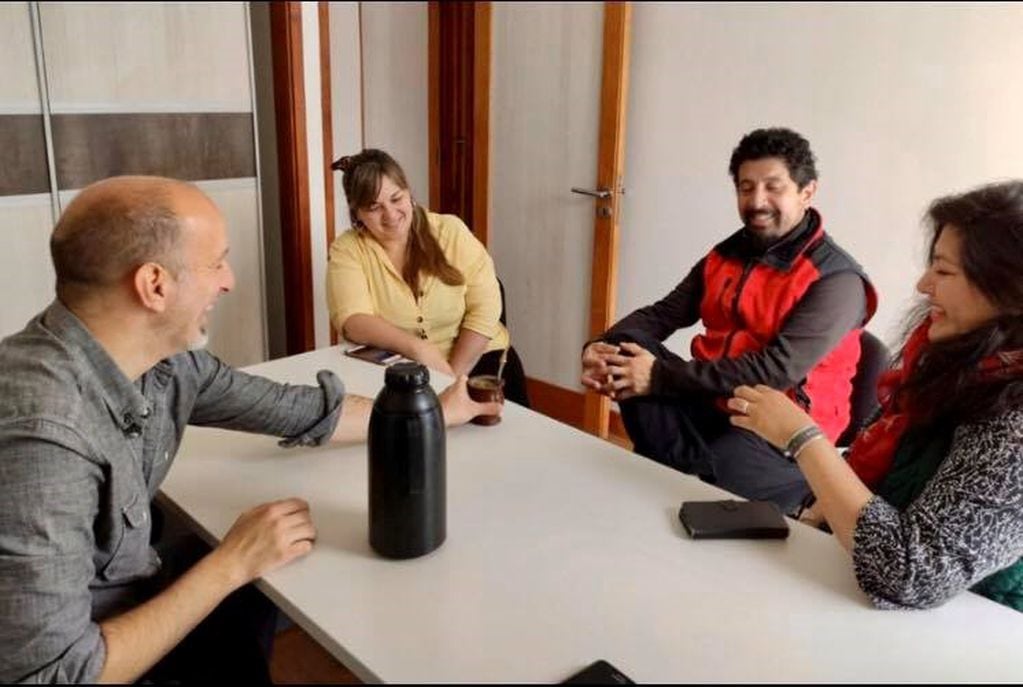 Javier Branca - Reunión con la cooperativa "Sembrando Cultura"