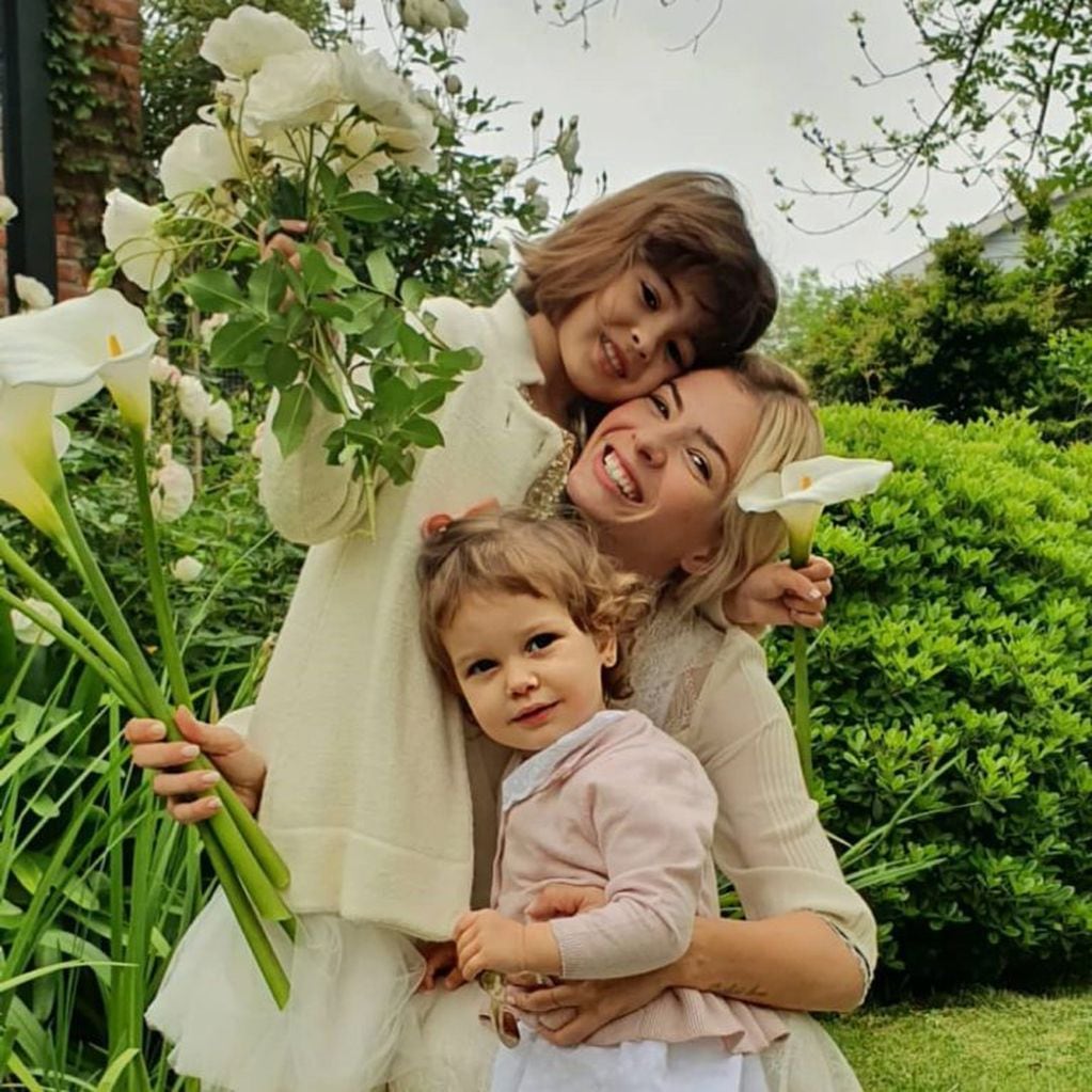 China Suárez posó con sus dos hijas Rufina y Magnolia  (Foto: Instagram/ @sangrejaponesa)