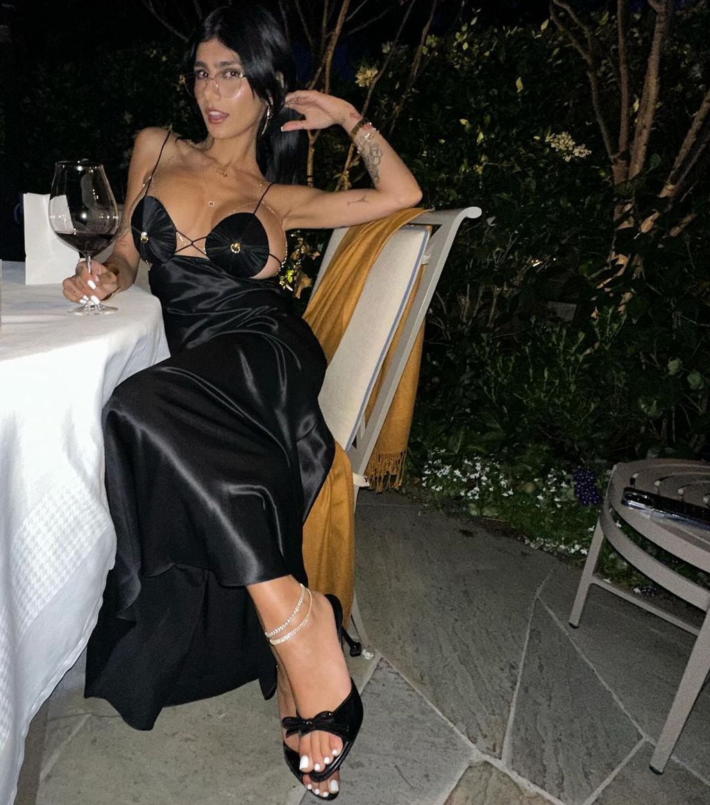 Mia Khalifa encendió Instagram con un outfit ultra sexy mostrando mucha piel