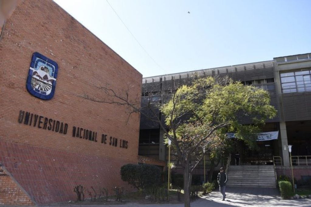 Universidad Nacional de San Luis.