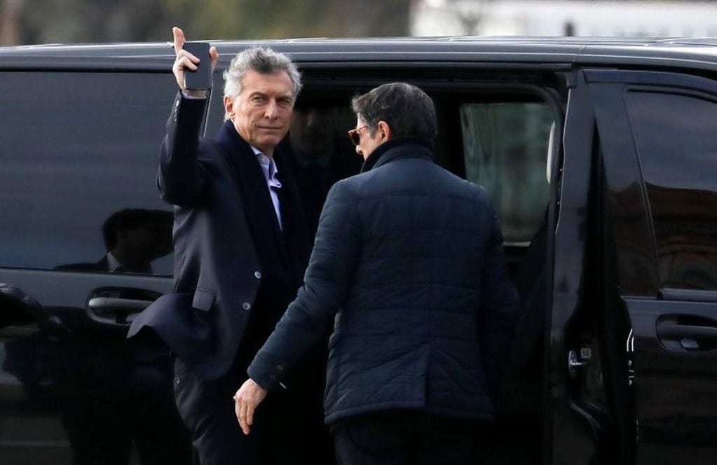 Mauricio Macri y Hernán Lacunza (Foto: AP /Natacha Pisarenko)