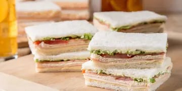 El sándwich de miga es argentino.