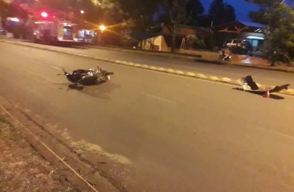 Choque fatal en Alem, una camioneta chocó de frente a la moto que manejaba Aníbal Zelmer, de 30 años, quien perdió la vida.