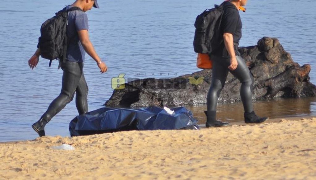 Hallaron el cuerpo del joven que se ahogó en playa Arazaty. (Foto: Diario Época)