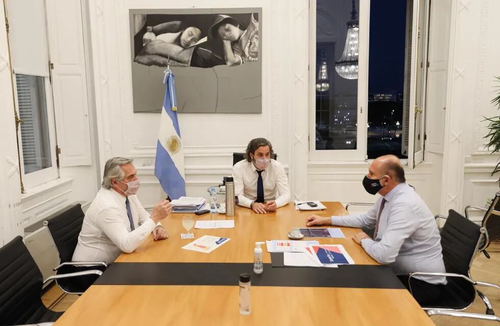 El rafaelino se reunió este miércoles con el presidente Alberto Fernández y el jefe de Gabinete, Santiago Cafiero. (Gobierno de Santa Fe)