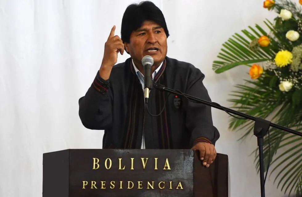 BOL04. LA PAZ (BOLIVIA), 01/02/2017.- El presidente de Bolivia, Evo Morales, pronuncia un discurso previo a una reunión especial del Consejo de Ministros hoy, 1 de febrero de 207, en La Paz, donde criticó a algunos funcionarios del Estado que no tienen co