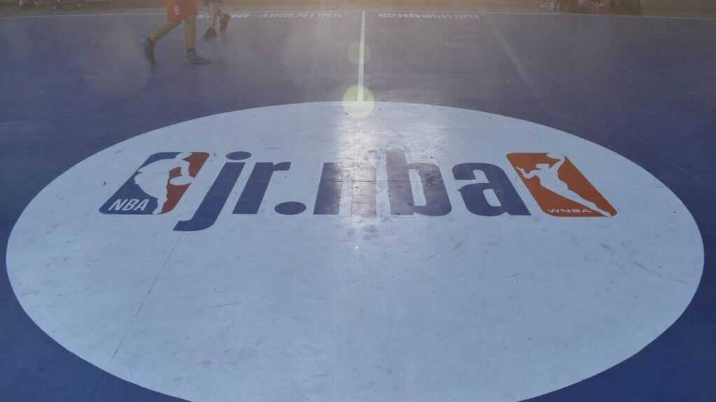 La NBA remodeló la cancha del parque Urquiza