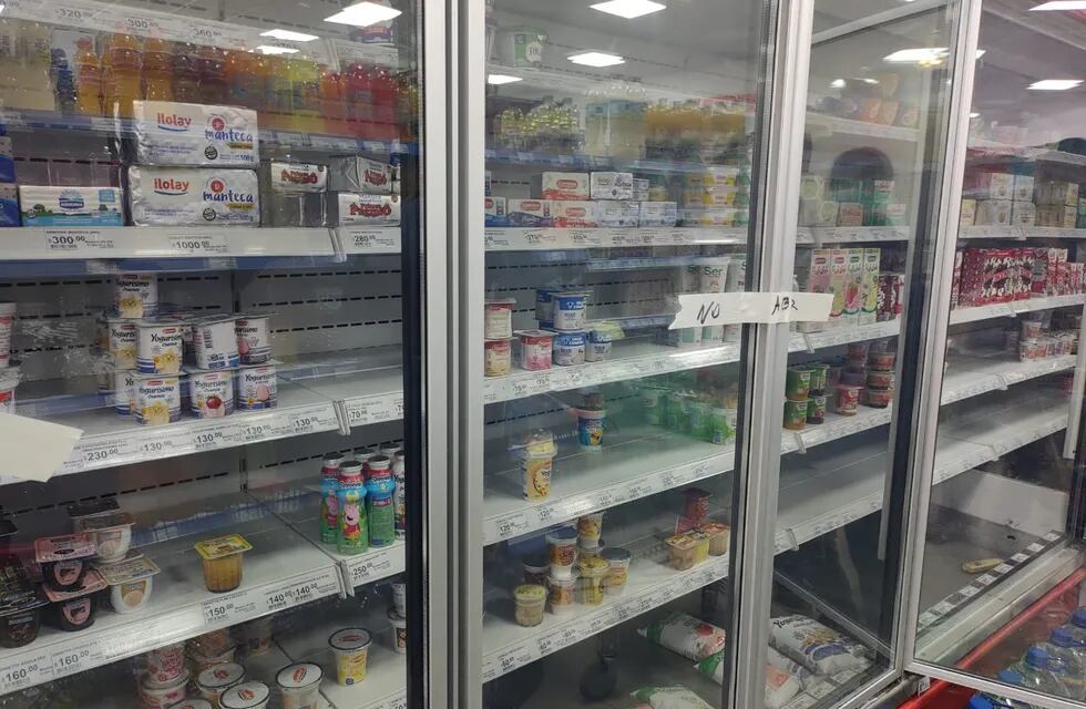 Decomisan alimentos de un supermercado por falta de frío
