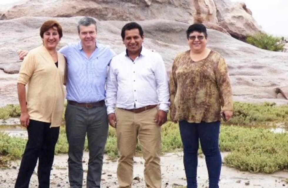 El ministro Álvarez estuvo en Chos Malal y La Humada (APN)