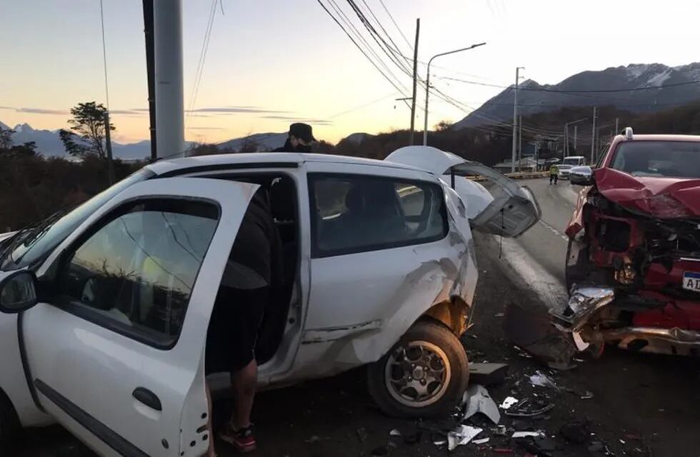 Accidente vehicular en  Av. Heroes de Malvinas Ushuaia