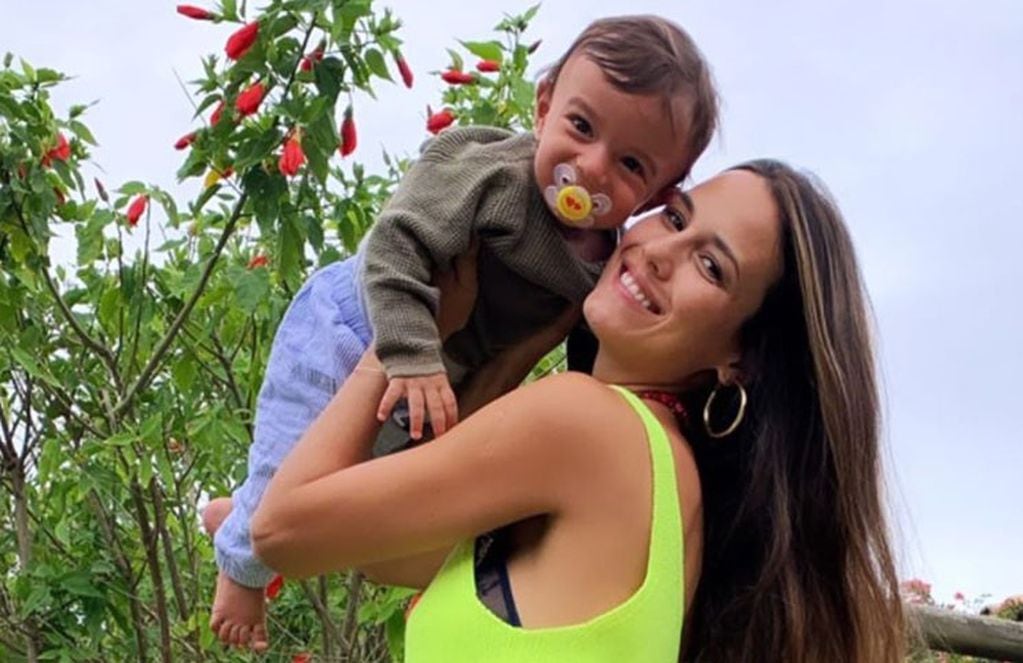 Luli Fernández junto a su hijo, Indalecio (Instagram/@lulifernandezok).