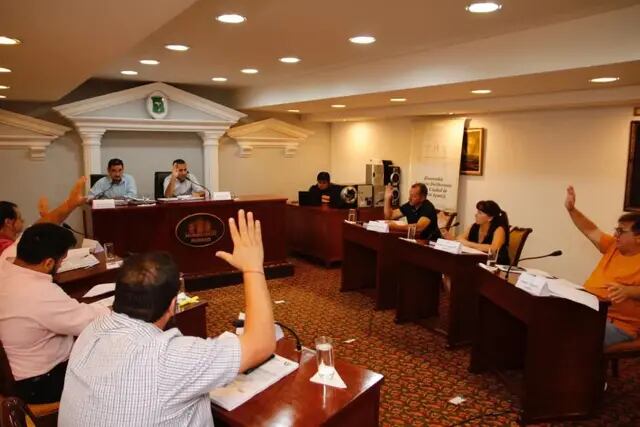 Concejo Deliberante de Iguazú exige informe sobre robo millonario y el tratamiento de basurales clandestinos