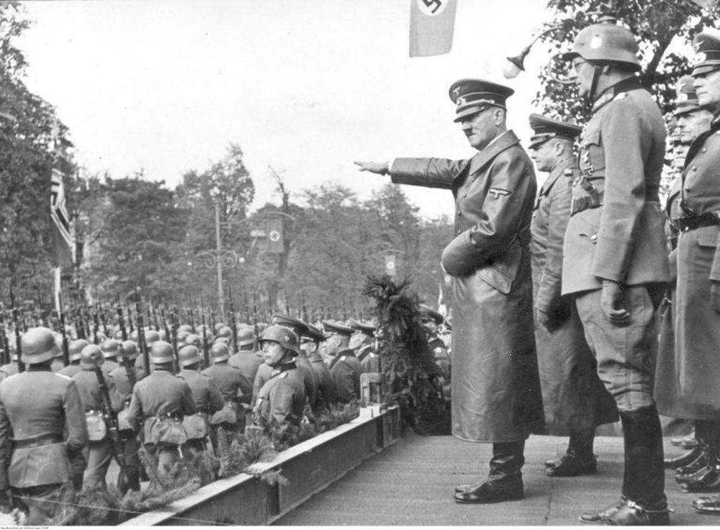 Murray consideraba a Hitler como "un paranoico total, incapaz de mantener relaciones humanas normales" del que era "imposible esperar ninguna piedad".