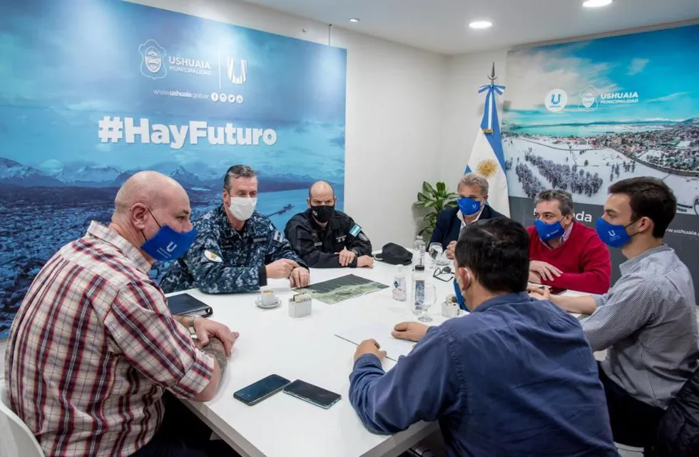 La Armada Argentina y la PSA colaboran con el Municipio en el Operativo Invierno
