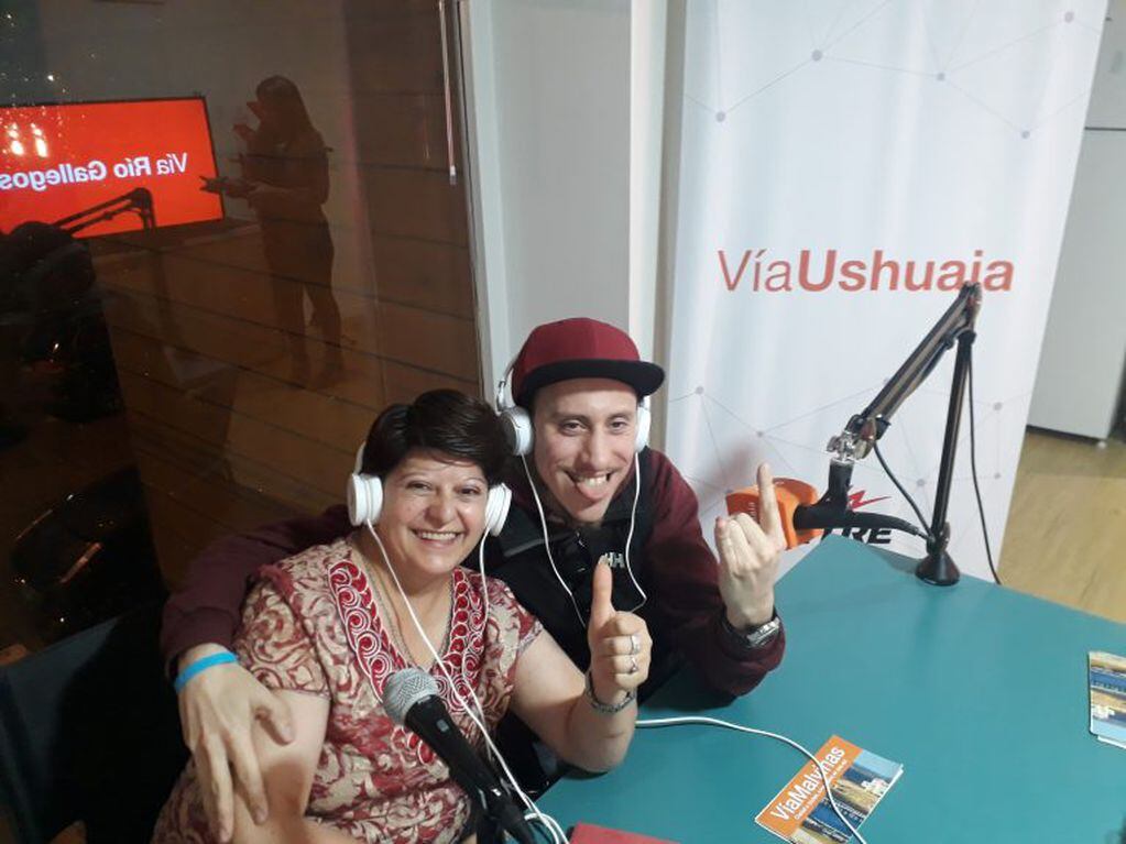 Leo y Mónica en Vía Ushuaia Radio