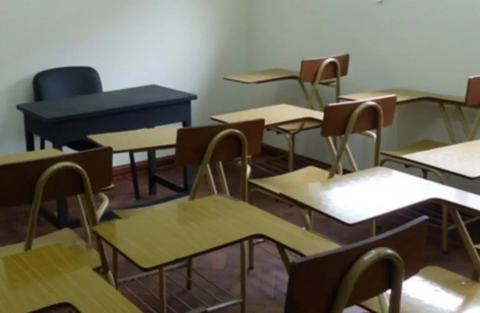 Las escuelas públicas y privadas de Santa Fe, además de las facultades de la UNR y la UNL, sin clases este viernes. (Archivo)