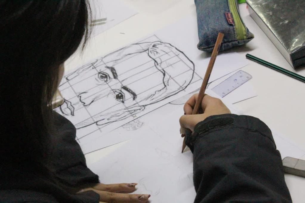 El Programa “Activa el invierno” desarrolla talleres de indumentaria, dibujo y cocina para jóvenes, 