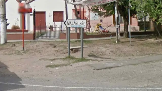 CARTEL. De ingreso a Malagueño (Captura de Google Street View).