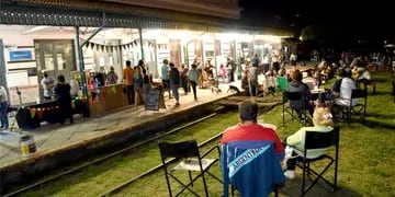 El finde largo de Semana Santa tendrá a la Feria del Andén como una de las propuestas para turistas y uruguayenses. Será delante de la estación de trenes desde las 18.