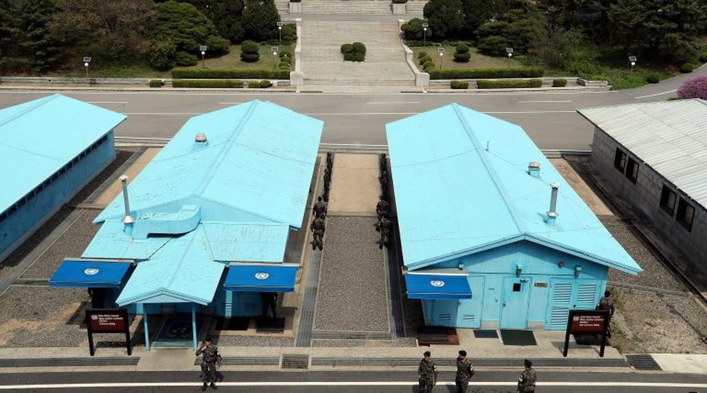 La línea de demarcación militar entre ambas Coreas.
