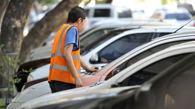  El nuevo sistema eliminaría el pago en efectivo por el estacionamiento en Córdoba. (Gentileza diario Día a Día)