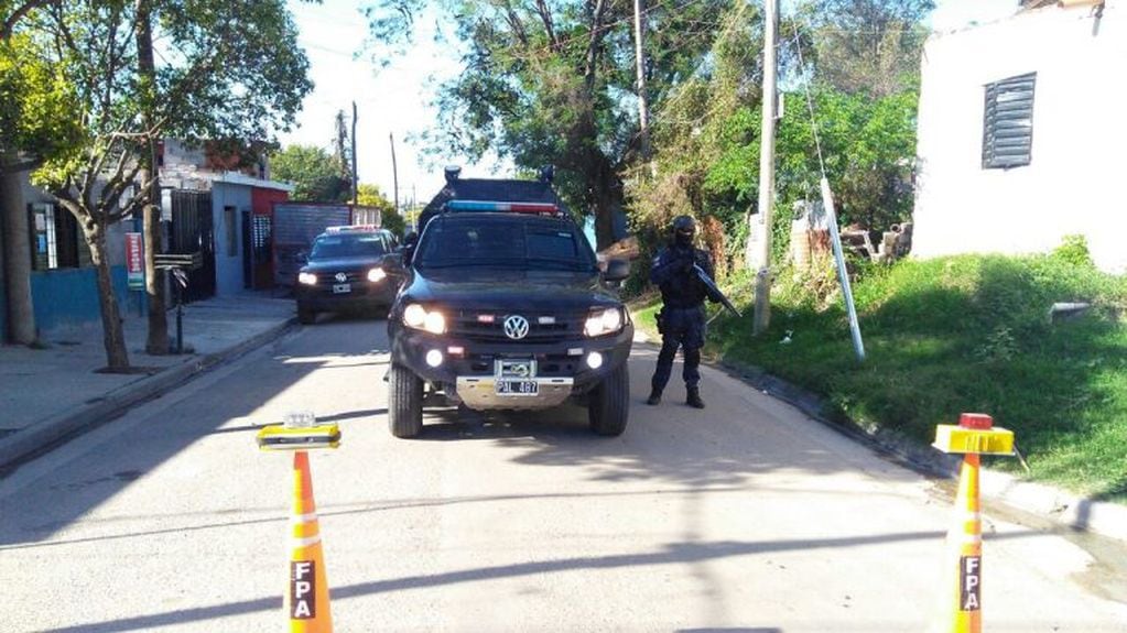 Los detenidos por drogas la comercializaban en barrio Ferrer.