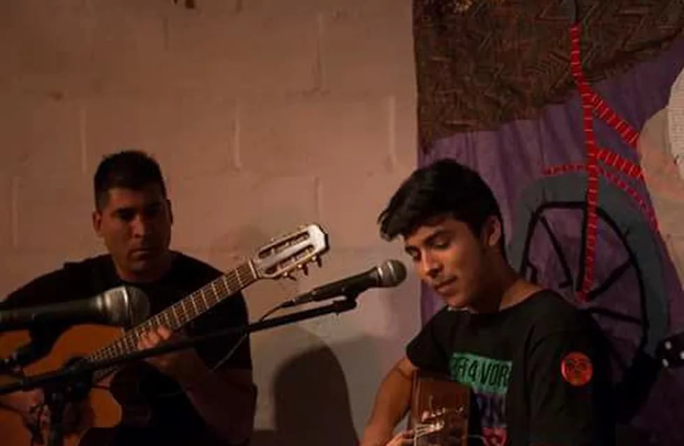 Matías Palomo Ganador Cantante solista masculino Arroyito